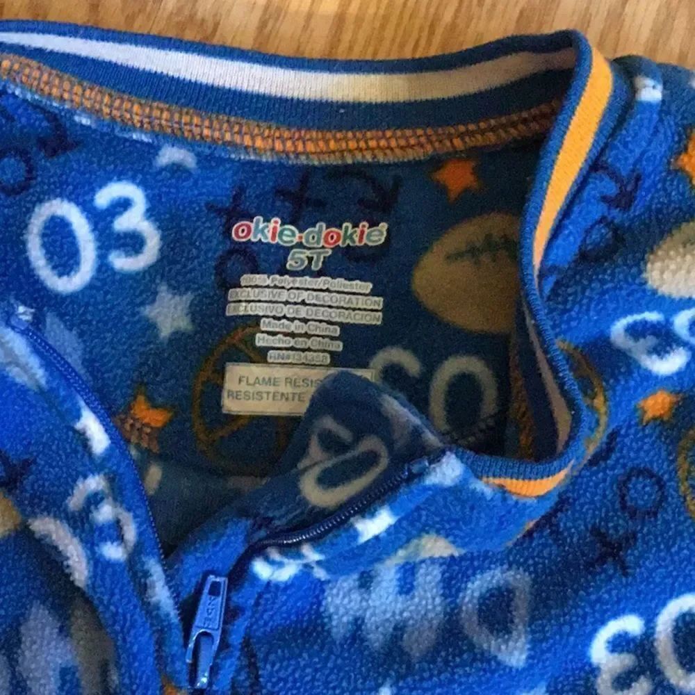 Boys pj lot size 5 - Picture 12 of 14